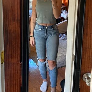 Ripped Skinny Jeans - Stretchy